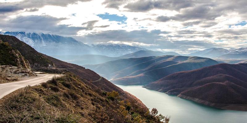 家用五金工具套装怎么选？从注塑模具工艺看耐用性与专业度