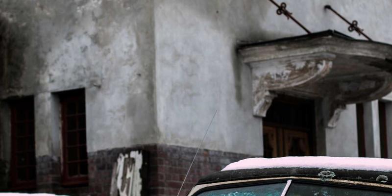 看不见的精密:高端厨卫五金如何通过模具加工与机械零件定义品质